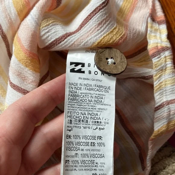 BILLABONG SWEET FOR YA Mini slip dress. Size XS. Button down.Adjustable straps. - Picture 11 of 13